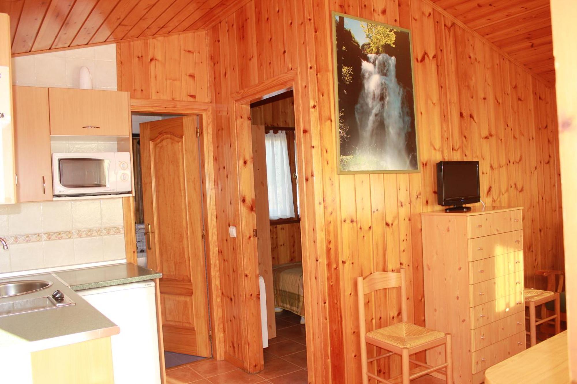 Camping Valle De Tena Sabiñánigo Εξωτερικό φωτογραφία