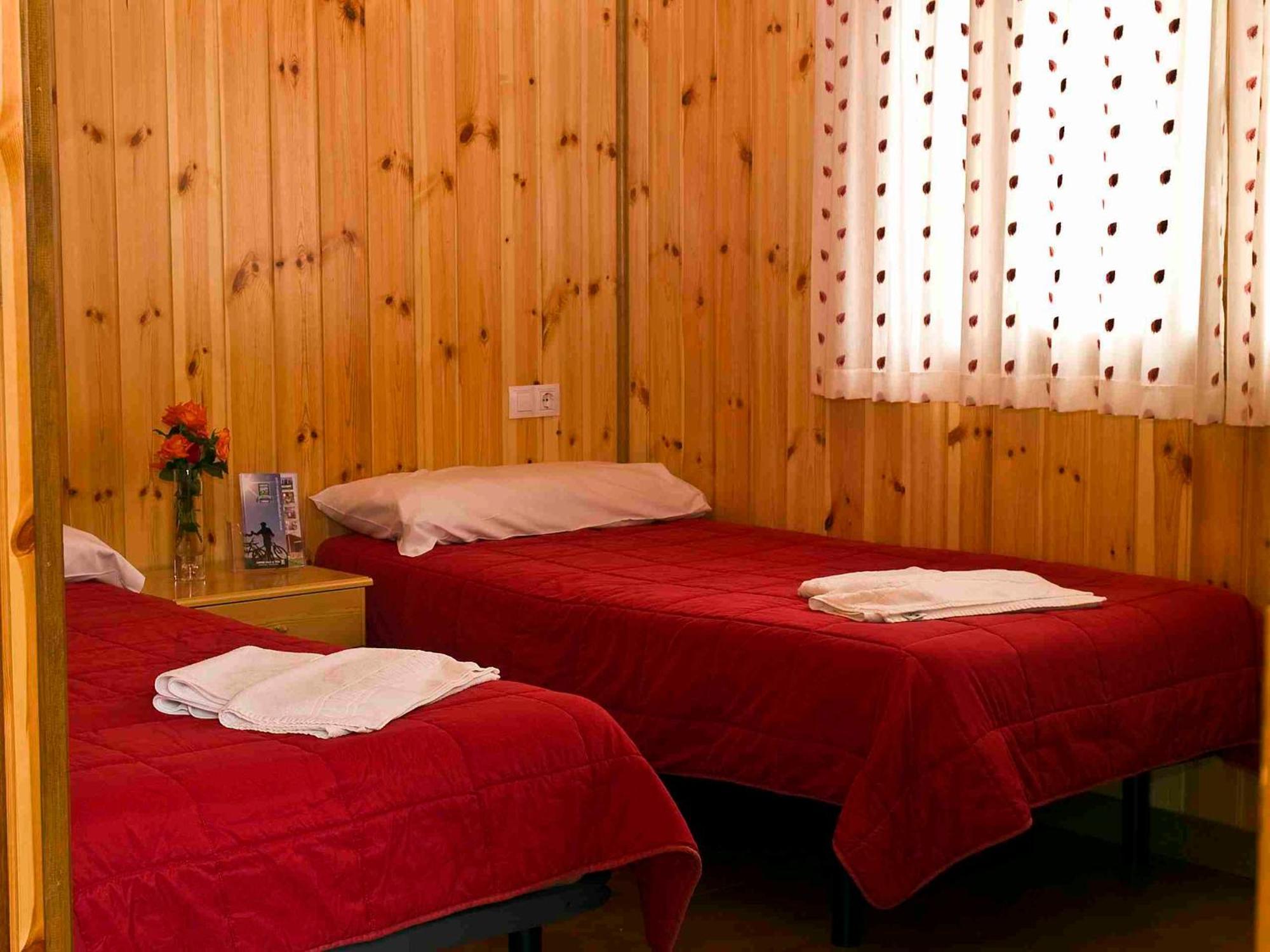 Camping Valle De Tena Sabiñánigo Εξωτερικό φωτογραφία