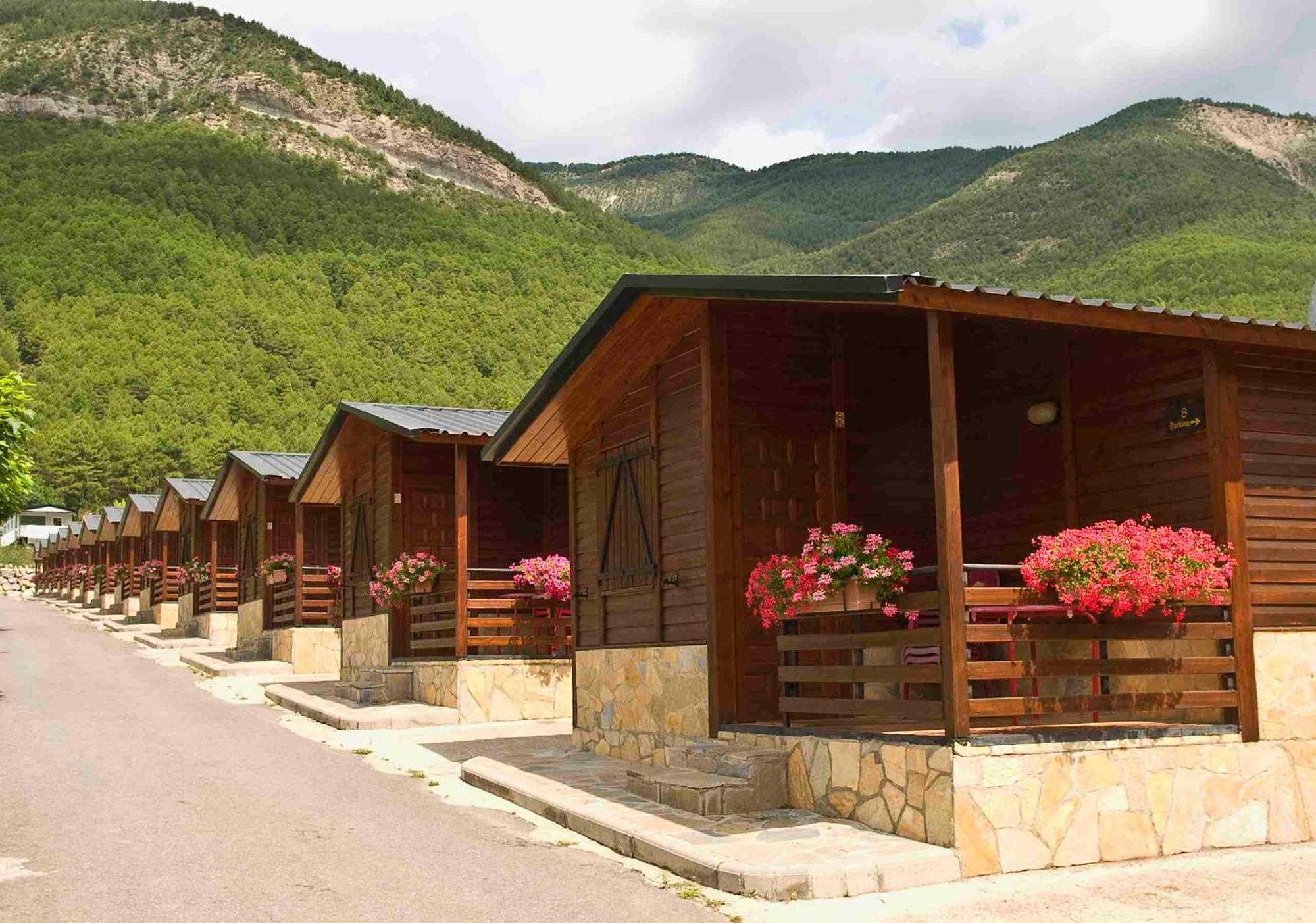 Camping Valle De Tena Sabiñánigo Εξωτερικό φωτογραφία