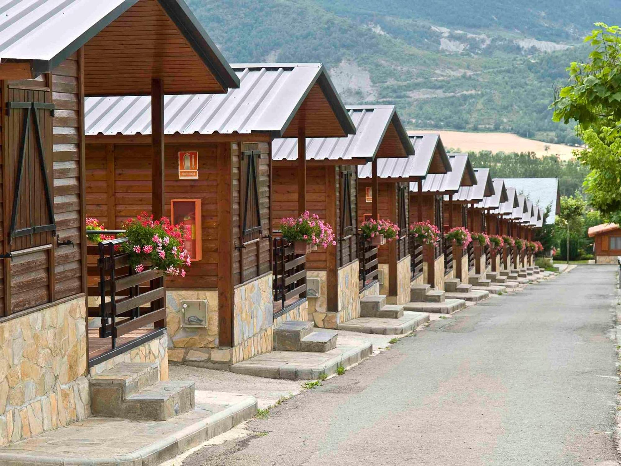 Camping Valle De Tena Sabiñánigo Εξωτερικό φωτογραφία